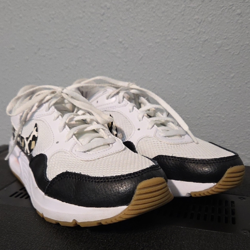 Nike Women's White and Black Sneakers with Animal Print - Picture 2 of 9